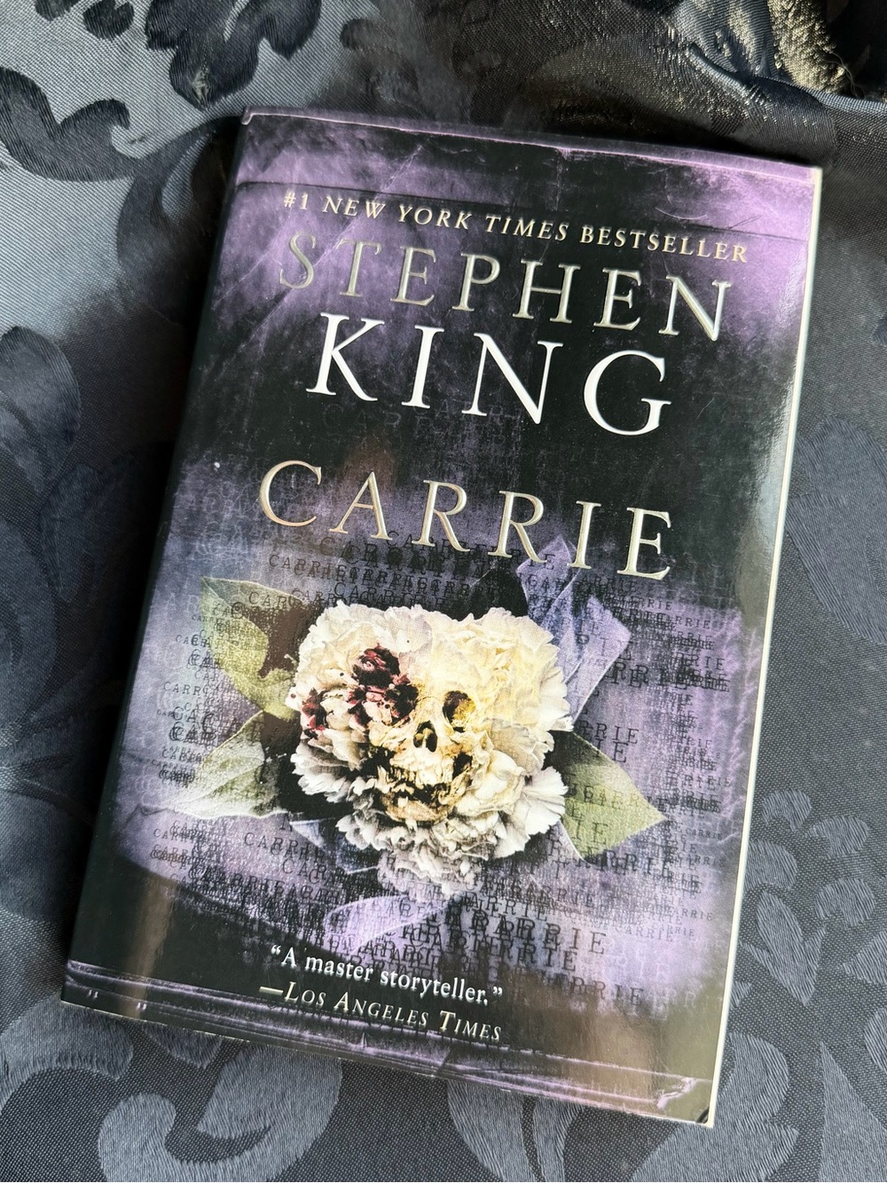 Stephen King Carrie Soft cover Book - Purple Cover